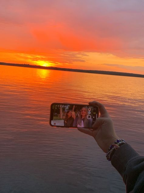 Pictures For Best Friends, Sunset Pictures With Friends, Lake Sunsets, Pictures With Friends, Pure Happiness, Lake Sunset, At The Lake, Sunset Pictures, Friend Pictures