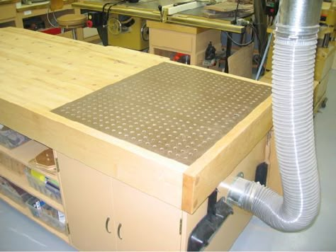 Sanding Station, Sanding Table, Workbench Stool, Work Shop Ideas, Woodshop Ideas, Wood Shop Ideas, Workbench Ideas, Work Benches, Woodworking Logo