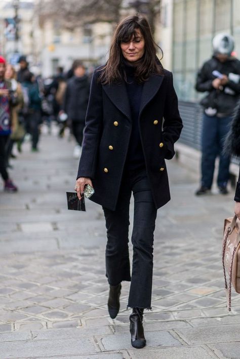 Emmanuelle Alt Style, Jane Birkin Style, Blazer Street Style, Denim Street Style, Jeans Trend, Emmanuelle Alt, Spring Denim, Monochrome Outfit, Cropped Flare Jeans