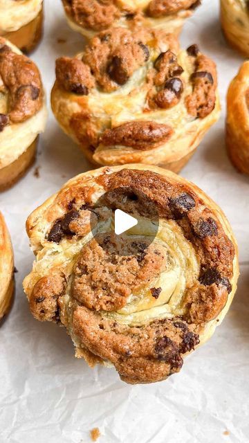 @thefeedfeed on Instagram: "This 2-ingredient dessert by @badbatchbaking combines store-bought Puff Pastry & Cookie Dough to make the ultimate sweet treat 🤩

It’s flaky, buttery, and oozing with chocolate 🍫 

Get the recipe @thefeedfeed link in bio and keep tagging #feedfeed for a chance to be featured.

#chocolate #puffpastry #easyrecipe #cookies" Chocolate Chip Puff Pastry, Cookie Dough Puff Pastry, Puff Pastry Chocolate, Puff Pastry Cookies, 2 Ingredient Desserts, Puff Pastry Recipes Dessert, Pastries Recipes Dessert, Dessert Ingredients, Puff Pastry Recipes