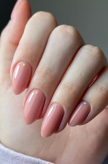 Bridesmaid Nails Blush Pink, Nudish Pink Nails, Pink Nails Minimal, Pink Nude Nails Design, Single Colour Nails, Hawaii Nails Ideas Simple, Dusky Pink Nails, Nude Pink Nails With Design, Pinkish Nude Nails