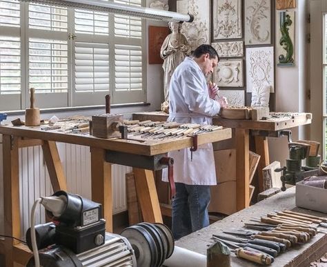 ORNAMENTAL WOODCARVER Patrick Damiaens: 'architectural wood carvings' Workshop Studio, Flower Carving, Period Furniture, Window Light, Working Space, Carving Designs, Apartment Decor Inspiration, Furniture Restoration, Wood Decor