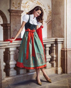 Traditional Italian Dress, Traditional German Dress Women, Switzerland Traditional Dress, Traditional Italian Clothing, Italian Traditional Dress, Drindl Dress Aesthetic, German Traditional Clothing, Traditional Dirndl Germany, German Drindle