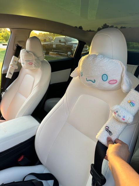 Cinnamoroll Car Interior, Cinnamoroll Car Accessories, Sanrio Car Decor, Rolling Car, Car Seat Reviews, Hello Kitty Car, Images Hello Kitty, Girly Car Accessories, Car Deco