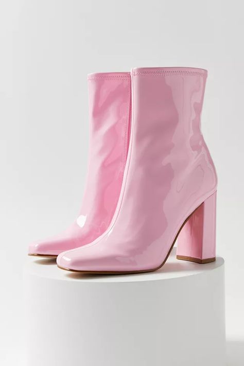 Steve Madden Lynden Patent Boot | Urban Outfitters Patent Boots, Shoes Too Big, Leather Western Boots, Pink Fits, Fancy Shoes, Thanksgiving Outfit, Stylish Shoes, Sneakers Boots, Pink Bag