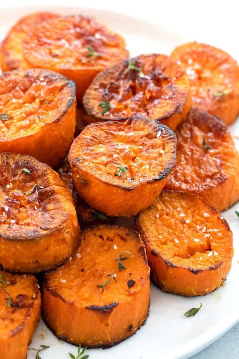 Sweet Potato Oven, Sweet Potato Recipes Roasted, Oven Roasted Sweet Potatoes, Oven Roasted Potatoes, Roasted Vegetable Recipes, Potato Recipes Side Dishes, Bbc Good Food, Potato Side Dishes, Veggie Side Dishes