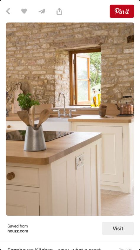 Amazing Kitchens Design, Kitchen Stone Wall, Stone Kitchen Design, Brick Kitchen, French Country Kitchens, Kitchen Backsplashes, Sustainable Kitchen, Stone Kitchen, Stone Walls