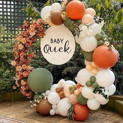 Baby Shower Balloon Arch, Baby Shower Balloon Decorations, Balloon Garland Diy, Woodland Birthday Party, Orange Balloons, Garland Arch, Green Balloon, Rose Party, Baby Shower Pumpkin