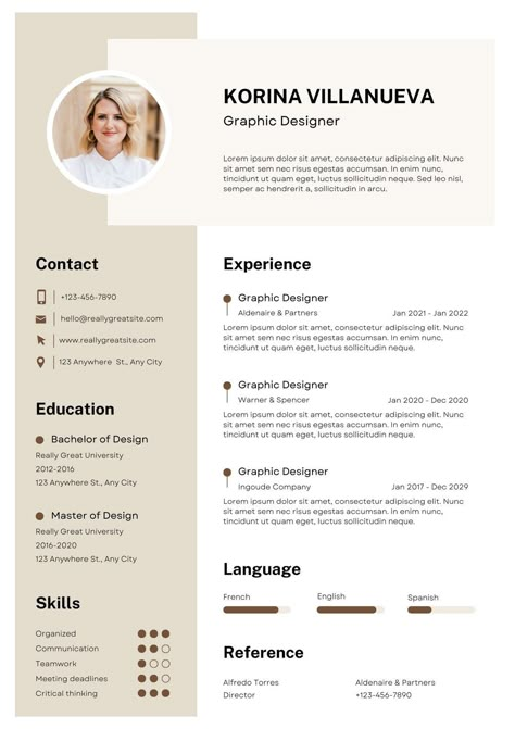 Digital Resume Design, Canva Cv Templates, Aesthetic Resume Template, Graphic Design Cv Layout, Cv Design Creative Professional, Graphic Design Resume Creative, Indesign Inspiration, Graphic Designer Resume, Cv Ideas