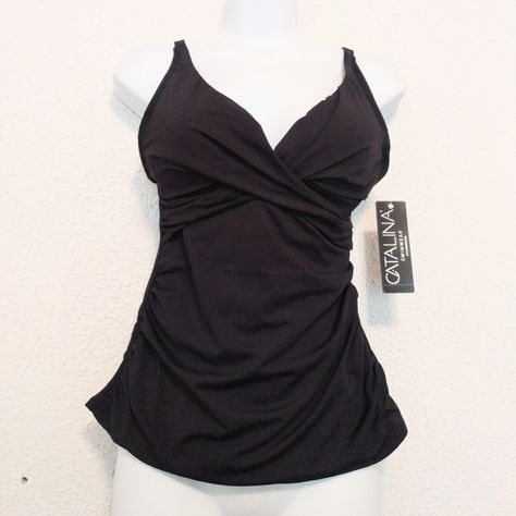 Catalina Swimwear Black Tankini Padded Underwire Built In Bra Removable Pads Adjustable Straps Swimsuit Top Sz S 88% Nylon 12% Spandex 100% Polyester Lining Nwt Retail $48.00. G2 Built In Bra Top, Clothes Inpso, Catalina Swimwear, Underwire Swimsuit, Swimwear Black, 2000s Clothes, Black Tankini, Black Swimwear, Sporty Outfits