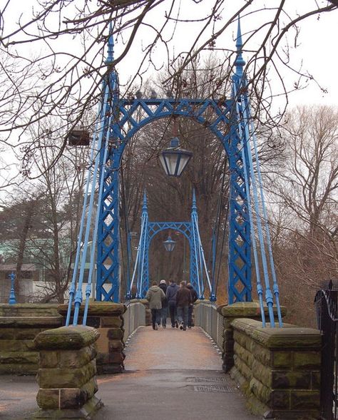 Royal Leamington Spa Mill footbridge from the south Looking north across the footbridge over the River Leam into Jephson Gardens, a public park in the centre of Leamington Spa. The bridge was opened in 1903 on the site of a former water mill. © Copyright Andy F and licensed for reuse under this Creative Commons Licence. Spa Landscaping, Royal Leamington Spa, Leamington Spa, Water Mill, Over The River, Public Park, Foreign Languages, Places Of Interest, Local Area