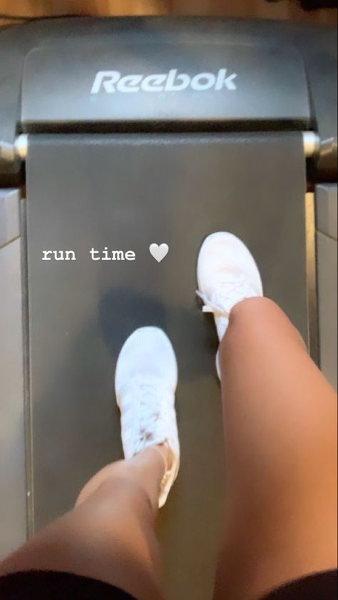 Vision Board Treadmill, Run Treadmill Aesthetic, Running On Treadmill Aesthetic, Run On Treadmill, Treadmill Aesthetic Photography, Running Treadmill Aesthetic, Running Aesthetic Treadmill, Walk Aesthetic Morning, Treadmill Aesthetic