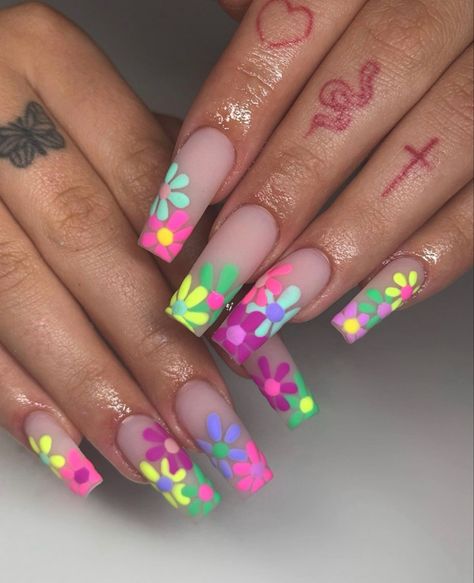 Multicolored Nails, April Nails, Spring Acrylic Nails, Daisy Nails, Colored Acrylic Nails, Bling Acrylic Nails, Fire Nails, Floral Nails, Dope Nails