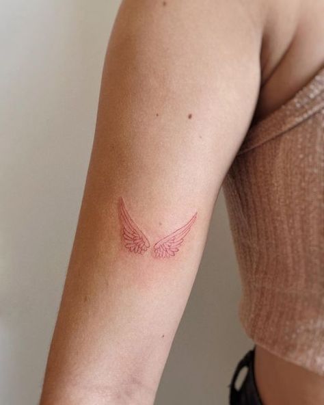 Small Feather Tattoo, Alas Tattoo, Cool Tattoos For Girls, Chic Tattoo, Wing Tattoo Designs, Elbow Tattoos, Small Pretty Tattoos, Red Tattoos, Small Hand Tattoos