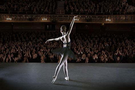 Ballerina On Stage, Theatre Audience, Ballet Shows, Performing On Stage, Dance Stage, Ballet Performances, Ballet Poses, Theater Performance, Ballet Theater