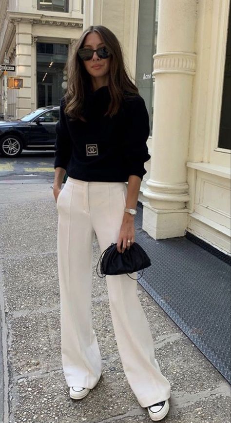 Outfit Formal Mujer, White Pants Outfit, Chique Outfit, Chique Outfits, Outfit Chic, Stylish Work Outfits, Business Outfit, Casual Chic Outfit, Casual Work Outfits