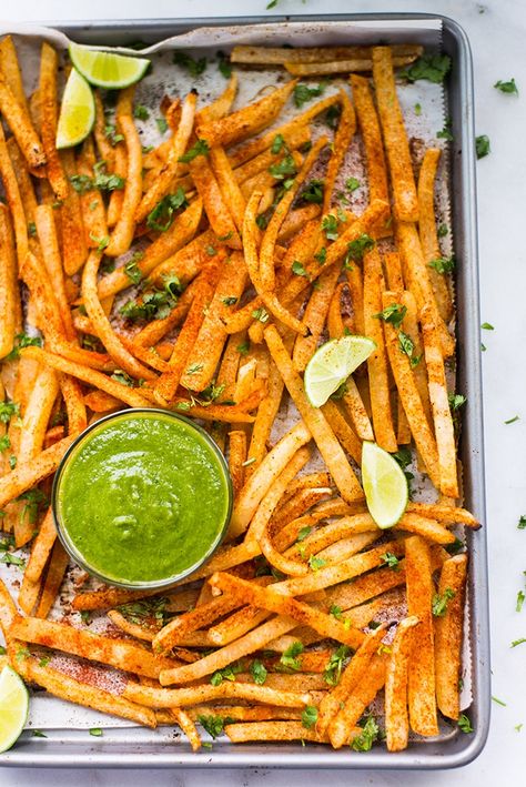 Jimica Fries, Low Carb Fries, Easy Chimichurri Sauce, Jicama Recipes, Health Recipes Easy, Jicama Recipe, Keto Clean Eating, Jicama Fries, Dinner Aesthetic