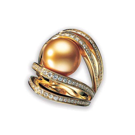 Mikimoto pearl ring- A spectacular pearl ring from the World of Creativity collection by Mikimoto in 18ct yellow gold with a 12mm golden South Sea pearl and 1.02ct of diamonds White Gold Pearl Ring, Dainty Fine Jewelry, Brilliant Cut Diamond Ring, Gold Pearl Ring, Princess Jewelry, Mikimoto Pearls, Golden South Sea Pearls, Pearl And Diamond Ring, Golden Jewelry