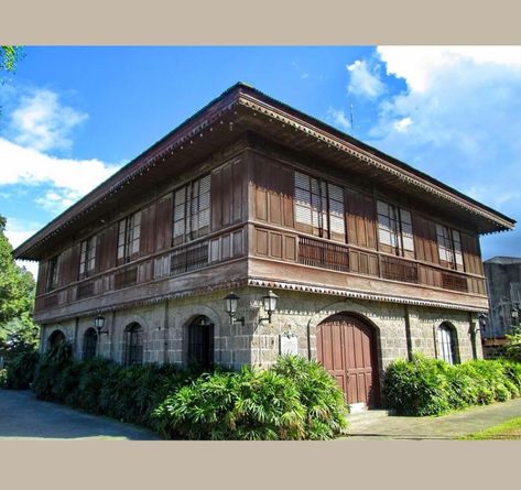 Philippines Architecture, Filipino Houses, Vigan Philippines, Visual Moodboard, Philippine Architecture, Filipino House, Filipino Architecture, Big Swimming Pools, Bahay Kubo