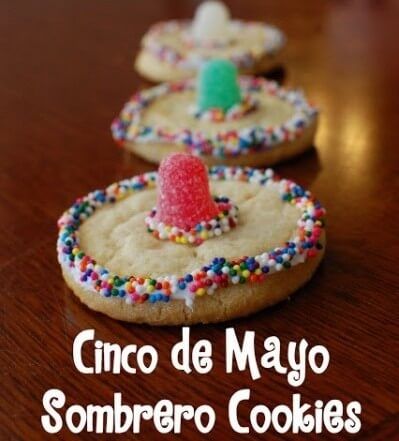 Sombrero Cookies, Mexican Fiesta Party, Edible Crafts, Queso Dip, 5 De Mayo, Dump A Day, Mexican Party, Fiesta Party, Decorated Cookies