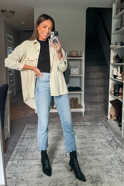 Winter To Spring Outfits 2023, Spring Outfits 2023 Cold Weather, Casual San Francisco Outfit, New York Mom Style, Business Casual Shacket Outfit, Casual Spring Outfits Cold, Dinner Jeans Outfit Winter, Winter Shacket Outfit Women, Everyday Outfits 30s