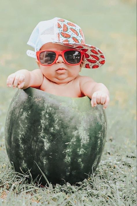 Watermelon Baby Pictures, Summer Baby Photoshoot Boys, First 4th Of July Baby Pictures, Baby Watermelon Photo Shoot, Watermelon Photo Shoot Baby, Watermelon Baby Photoshoot, Watermelon Photo Shoot, Summer Baby Pictures, Watermelon Photoshoot