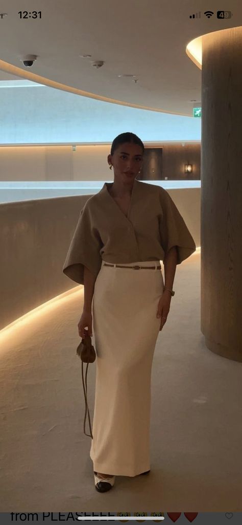 Classy Dubai Outfits, Modest Outfits Old Money, Classy Casual Skirt Outfits, Blouse And Skirt Outfit Formal, Sophisticated Aesthetic Outfits, Modest Trousers Outfit, Wedding Guest Outfits Winter, 2024 Modest Fashion, Formal Autumn Outfit