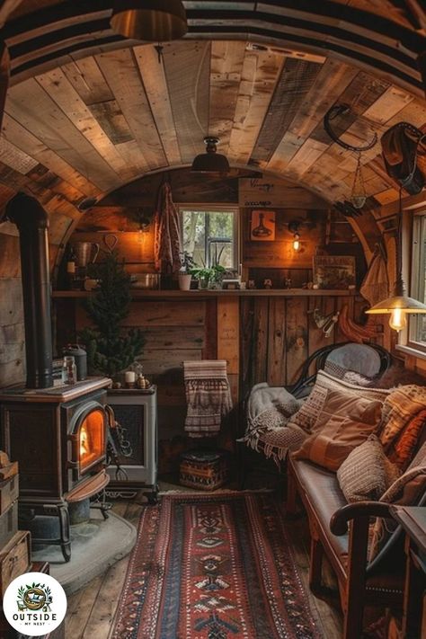 25 Fantastic She Shed Ideas You Have to Try Inside A She Shed Decorating Ideas, Cozy She Shed Interior, Interior She Shed Ideas, Rustic She Shed Interior, Rustic She Shed Interior Ideas, Shed Cabin Interior, She Shed Ideas Woman Cave, Cozy She Shed, Small She Shed Ideas