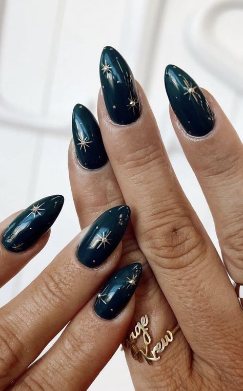 Dark Green Witchy Nails, Dark Green Celestial Nails, Dark Blue Starry Nails, Navy Celestial Nails, Jewel Tone Wedding Nails, Dark Star Nails, Dark Blue Celestial Nails, Velaris Inspired Nails, Moody Wedding Nails