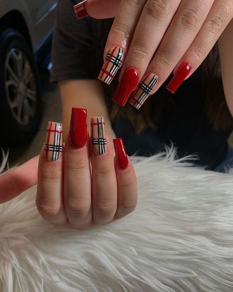 Burgundy Plaid Nails, Tapered Square Nails, Plaid Nails, Stylish Nails Designs, Fall Plaid, Autumn Nails, Gel Nail Designs, Fall Nail Designs, Bling Acrylic Nails