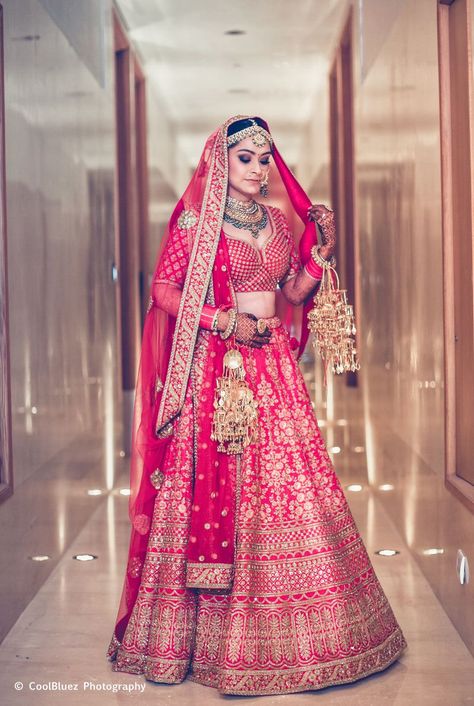 Photo of A bride in pink lehenga and golden kaleere Were Getting Married, Pink Bridal Lehenga, Indian Wedding Lehenga, Designer Bridal Lehenga Choli, Red Bridal Dress, Latest Bridal Lehenga, Indian Bridal Photos, Wedding Lehenga Designs, Indian Bride Outfits