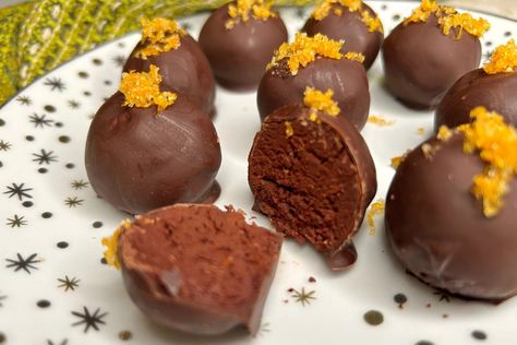 Chocolate Orange Truffles - Working Against Gravity Orange Cake Pops, Chocolate Orange Truffles, Orange Truffles, Chocolate Orange Cake, Chocolate And Orange, Orange Chocolate Cake, Chocolate Balls, Orange Chocolate, Sweet Cooking