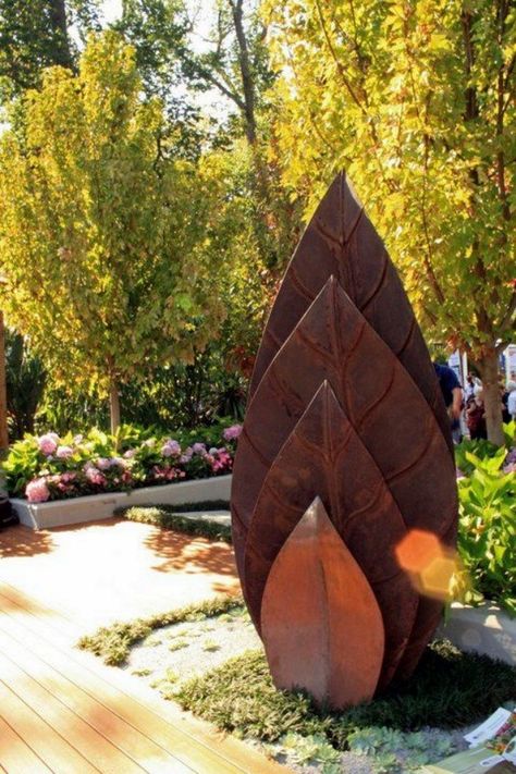 Gard Modern, Sculpture Projects, Metal Tree Wall Art, Metal Yard Art, Garden Art Sculptures Diy, Metal Garden Art, Have Inspiration, Metal Tree, Garden Art Sculptures