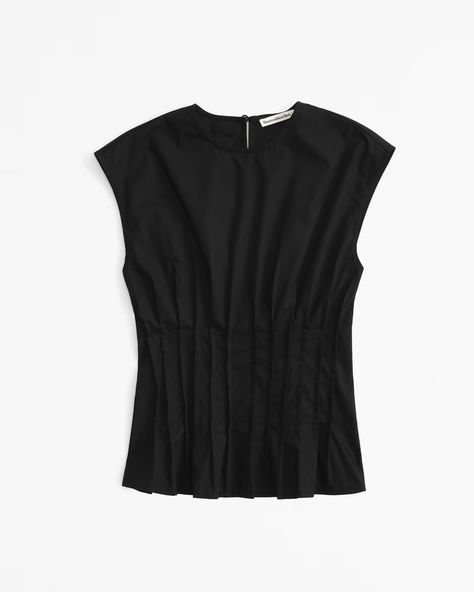 Women's Poplin Pleated Top | Women's New Arrivals | Abercrombie.com Spring Blouses For Women, Corporate Girlie, Fall Blouses, Business Fits, Business Casual Tops, Business Casual Capsule, Boring Outfits, Gameday Fits, Business Casual Top