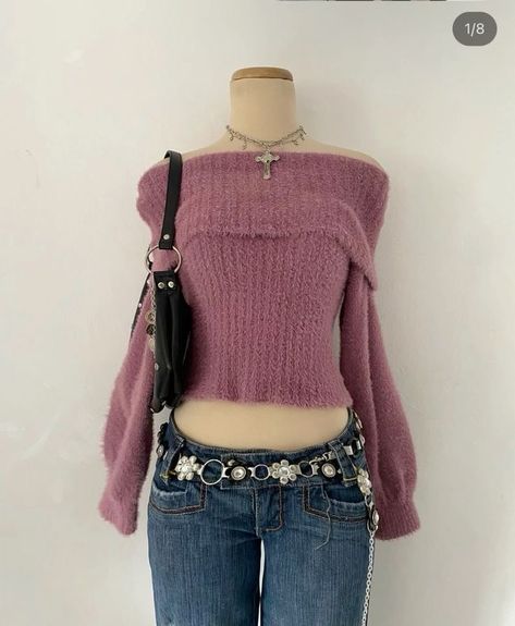 Pastel Grunge Outfits, Low Rise Jeans Y2k, Low Rise Jeans Outfit, Y2k Cute, Aesthetic Winter, College Girl, Pink Coquette, Bag Belt, Jeans Y2k