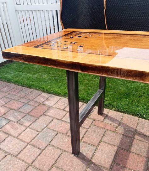 Repurposed Dining Table, Old Door Tables, Door Dining Table, Recycled Door, Arrow Designs, Old Barn Doors, Door Table, Make A Door, Old Wooden Doors