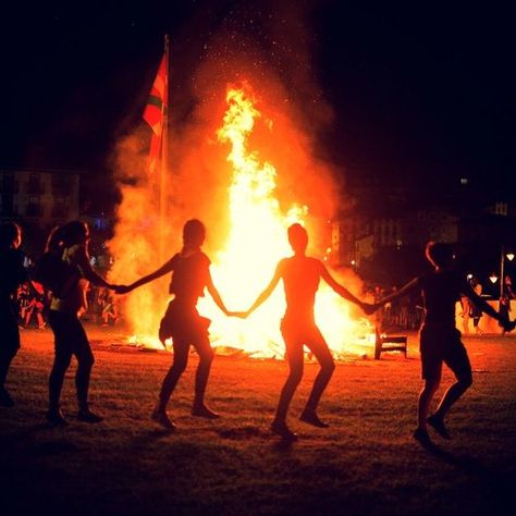 Fairytale Lover, Slavic Mythology, Wicker Man, Traditional Witchcraft, Witch Magic, Season Of The Witch, Beltane, Summer Solstice, Book Inspiration