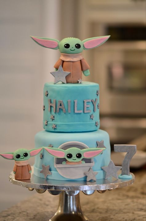 #grogucake #mandalorian #mandaloriancake #babyyodacake #grogu #babyyoda Baby Yoda Themed Birthday Party, Baby Yoda Birthday Party Ideas Girl, Baby Yoda Cake Ideas, Baby Yoda Party Ideas, Yoda Cake Ideas, Baby Yoda Party Decorations, Baby Yoda Baby Shower Ideas, Baby Yoda Cupcakes, Yoda Birthday Party Ideas