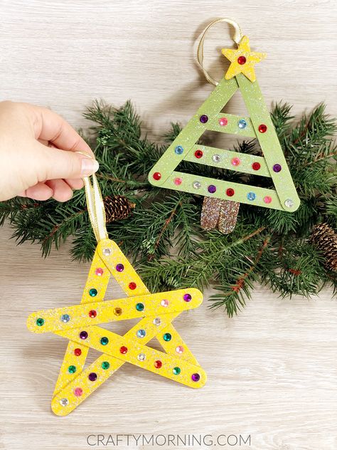 Popsicle Stick Christmas Tree and Star Ornaments Stick Christmas Ornaments, Classroom Christmas Crafts, Easy Kids Christmas, Popsicle Stick Ornaments, Popsicle Stick Snowflake, Kids Christmas Crafts Easy, Stick Christmas Tree, Dollar Store Christmas Crafts, Winter Things