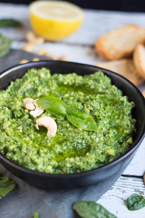 Spinach & Basil Dip Basil Dip, Vegetarian Main Meals, Low Salt Recipes, Healthy Pesto, Pesto Dip, Freezing Herbs, Homemade Dips, Delicious Low Carb Recipes, Beetroot Salad