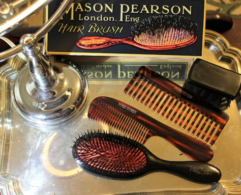 Maison Pearson Brush, Mason Pearson Brush Aesthetic, Hairbrush Storage, Mason Pearson Brush, Cozy Minimalism, Royal Hair, Hair Tool Set, Burnt Hair, Boar Bristle Brush