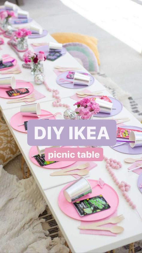 myfourwonders on Instagram: Let’s set up a DIY ikea picnic table! You’ll need ‘snidad’ baskets and ‘linnmon’ desk tops (only $8🥳). It was such an easy set-up and a hit… Ikea Picnic Table Hack, Diy Birthday Picnic, Diy Low Table For Kids Party, Kid Picnic Ideas, Diy Kids Party Table, Kids Picnic Party, Kids Birthday Food Table, Diy Floor Table, Kids Table Birthday Party