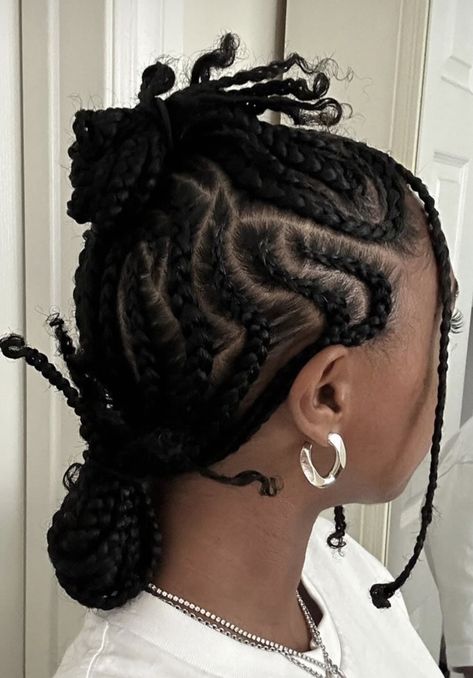 Y2k Latina, People Tattoos, Girl Fashion Outfits, Latina Baddie, Latina Aesthetic, Summer Nails 2024, Braids Wigs, Beautiful Black Hair, Protective Hairstyles For Natural Hair