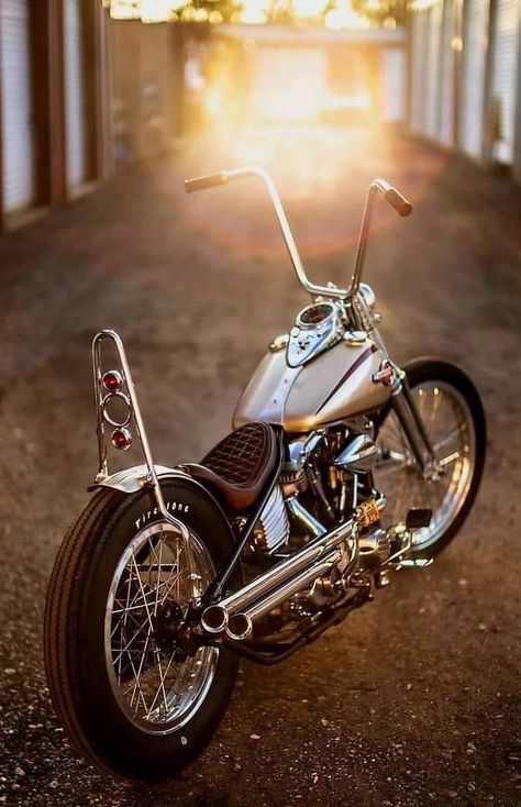 Panhead Bobber, Shovelhead Bobber, Shovelhead Chopper, Shovel Head, Old School Motorcycles, Harley Shovelhead, Biker Stuff, American Chopper, Old School Chopper