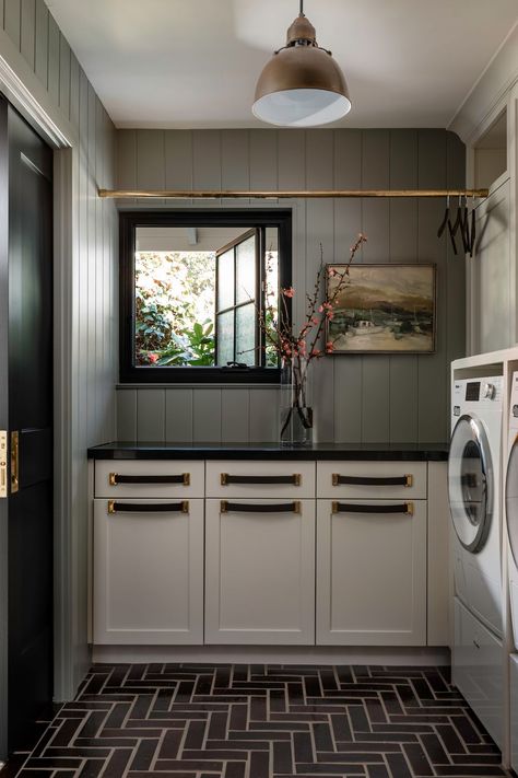 Unique Kitchen Design, Mudroom Laundry Room, Laundry Room Inspiration, Laundry Room Remodel, Modern Farmhouse Design, Cabinetry Design, Laundry Mud Room, Laundry Room Makeover, Laundry Room Organization