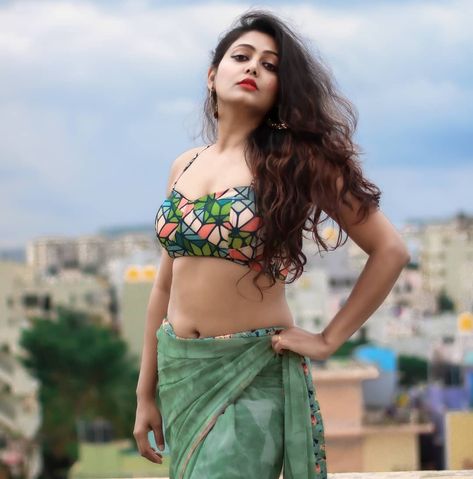 Priyanka Singh (@piryais) • Instagram photos and videos Priyanka Singh, Indian Navel, Navel Hot, Cute White Dress, Hot Blouse, Ladies Blouse Designs, Saree Models, Hottest Pic, Beautiful Picture