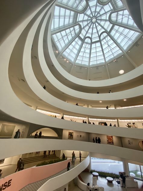 Guggenheim Museum on Twitter: "Today's #FrankLloydWrightFridays image is by Taylor Lamb: "The architecture of the Guggenheim forces your gaze upward as you go through the exhibit, promising more discoveries on every floor. Similarly to life, don’t settle at level one, and always keep looking up." #Guggenheim… https://t.co/pYf6jXIsmb" Gogenhim Museum, Museum Interior, Keep Looking Up, Places In New York, Guggenheim Museum, Instagrammable Places, Frank Lloyd, Frank Lloyd Wright, Lloyd Wright