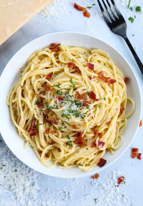 Velvety smooth and so flavorful, this Spaghetti Carbonara is always a favorite. You'll love the creamy textures and savory flavors of this dish. #homemadecarbonara #homemadespaghetticarbonara #homemadespaghetticarbonararecipe #besthomemadespaghetticarbonara Best Carbonara Recipe, Easy Antipasto Salad, Homemade Carbonara, Spaghetti Carbonara Recipe, Carbonara Sauce, Resep Pasta, Best Spaghetti, Seafood Recipes Healthy, Carbonara Recipe