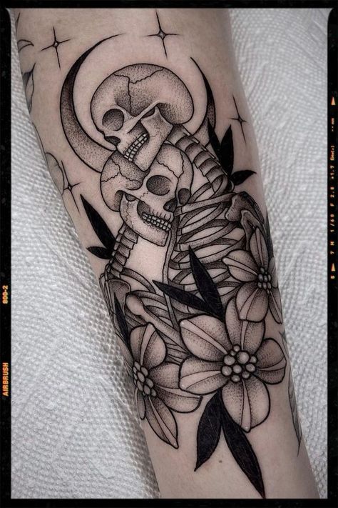 Eternal Lovers Tattoo, Skeleton Lovers Tattoo Design, The Lovers Tarot Tattoo Design, Skeleton Lover Tattoo, Skeleton Embrace Tattoo, Skeleton Lovers Tattoo Beautiful, Skeleton In Love Tattoo, Lost Lover Tattoo, Skeleton Wedding Tattoo