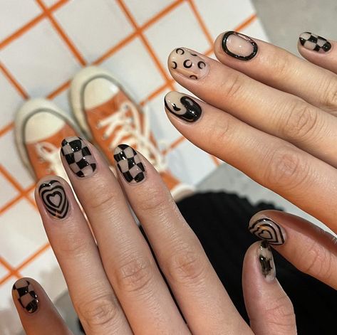 Gothic Short Nail Designs, Acrylic Pen Nail Art, Tomboy Nail Art, Nail Art Grunge, Mens Nail Art, Nail Art For Men, Masculine Nail Art, Mens Nails, Retro Nails